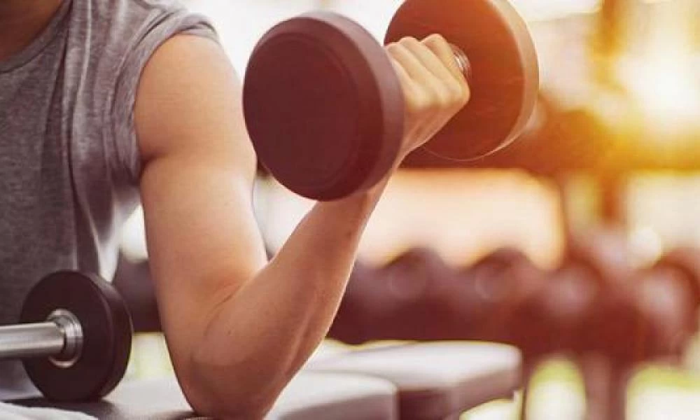 Βιταμίνη D: Δεν αυξάνει τη μυϊκή δύναμη και μάζα στις προπονήσεις βάρους